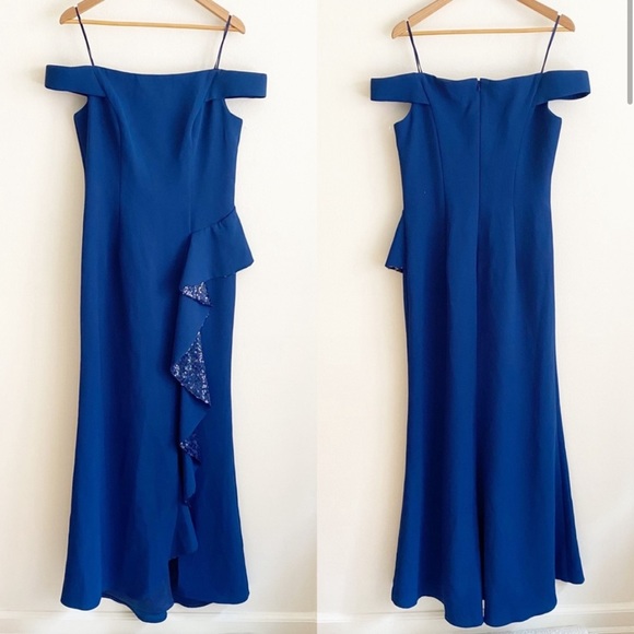 Carmen Marc Valvo Cold Shoulder Sequin Ruffled Evening Gown Navy Blue 12 NWOT - Picture 2 of 4